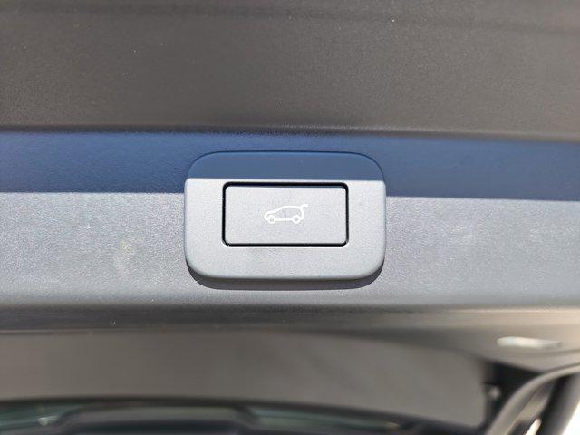 new 2025 Land Rover Range Rover Sport car, priced at $94,305