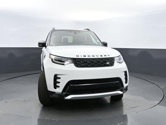 new 2025 Land Rover Discovery car, priced at $77,728