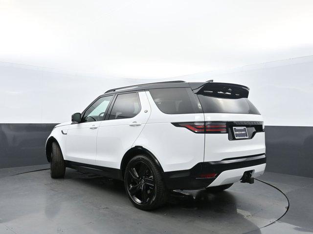 new 2025 Land Rover Discovery car, priced at $77,728