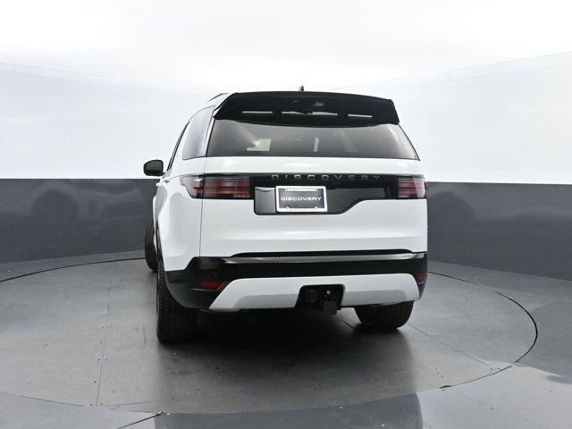 new 2025 Land Rover Discovery car, priced at $77,728