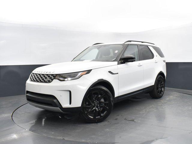 new 2024 Land Rover Discovery car, priced at $68,478