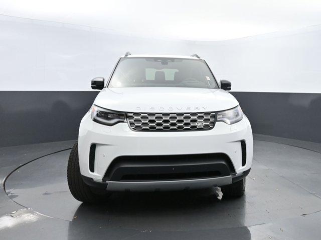 new 2025 Land Rover Discovery car, priced at $67,928