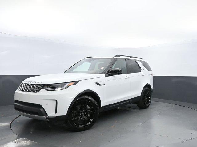 new 2025 Land Rover Discovery car, priced at $67,928