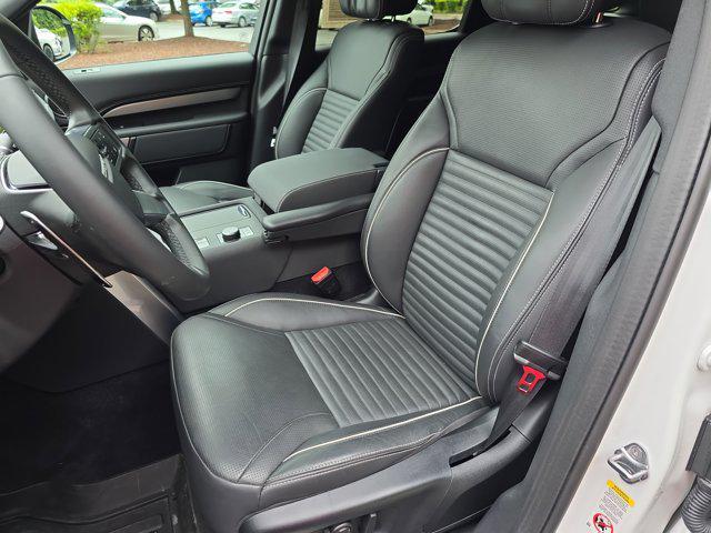 used 2024 Land Rover Discovery car, priced at $59,288