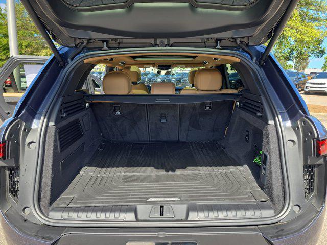 new 2025 Land Rover Range Rover Sport car, priced at $96,330