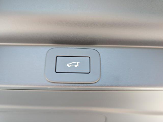 new 2025 Land Rover Range Rover car, priced at $165,450