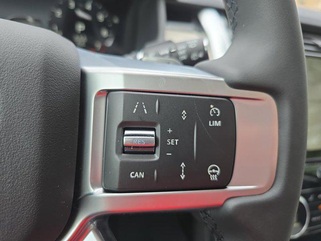 new 2025 Land Rover Discovery car, priced at $70,253