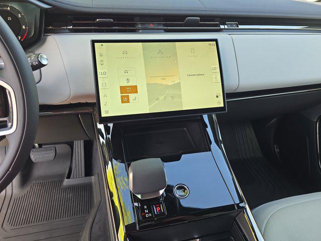 new 2025 Land Rover Range Rover Sport car, priced at $93,225