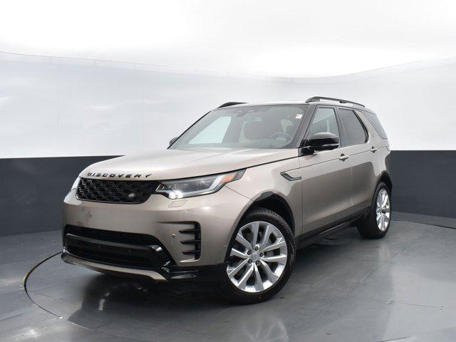 new 2024 Land Rover Discovery car, priced at $73,678