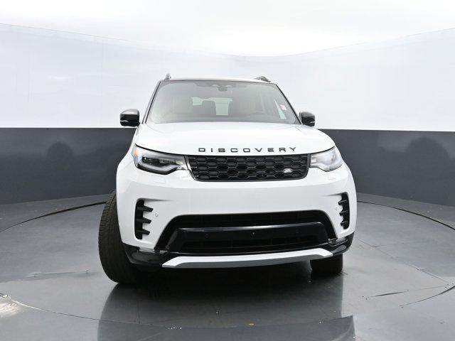 new 2025 Land Rover Discovery car, priced at $80,525