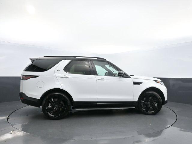 new 2025 Land Rover Discovery car, priced at $80,525