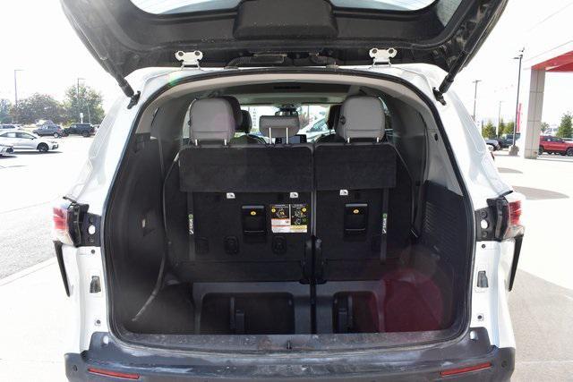used 2022 Toyota Sienna car, priced at $43,700