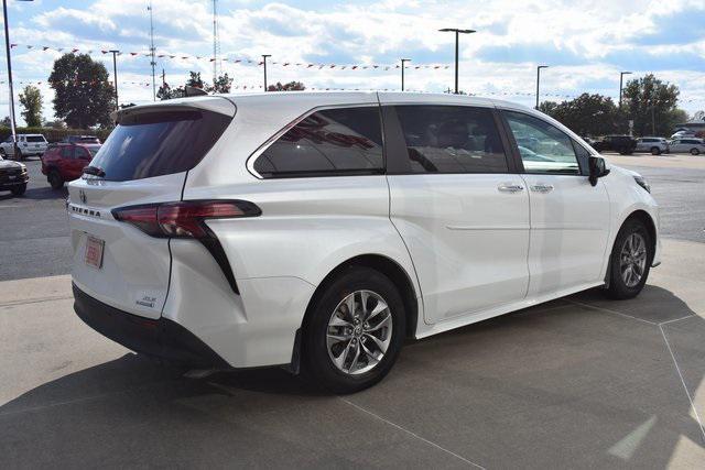 used 2022 Toyota Sienna car, priced at $43,700