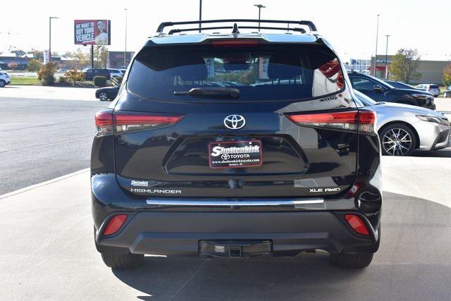 used 2022 Toyota Highlander car, priced at $36,148