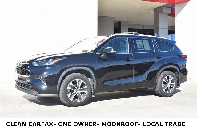 used 2022 Toyota Highlander car, priced at $36,148