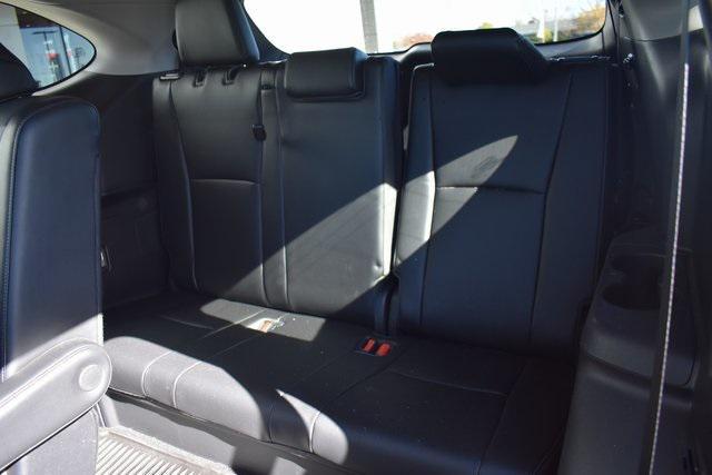 used 2022 Toyota Highlander car, priced at $40,703