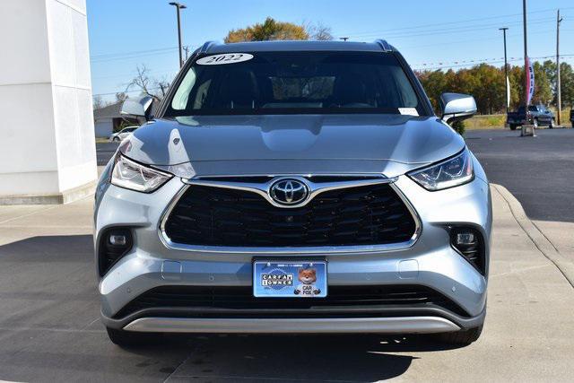 used 2022 Toyota Highlander car, priced at $40,703