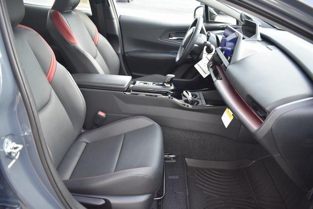 new 2026 Toyota Prius Plug-In Hybrid car, priced at $44,018