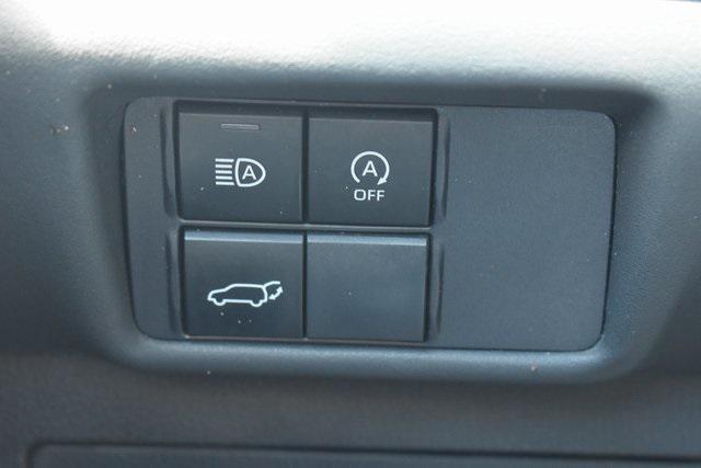 used 2023 Toyota Highlander car, priced at $33,522