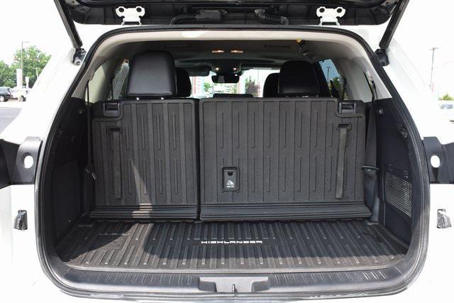 used 2021 Toyota Highlander Hybrid car, priced at $35,522