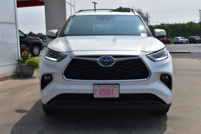 used 2021 Toyota Highlander Hybrid car, priced at $35,522