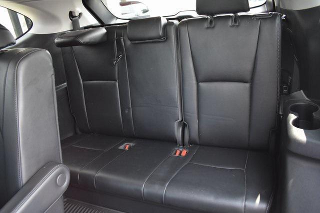 used 2021 Toyota Highlander Hybrid car, priced at $35,522
