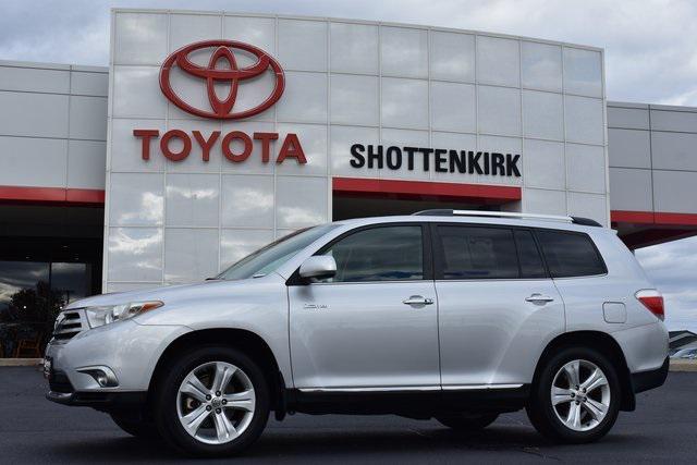 used 2013 Toyota Highlander car, priced at $11,522