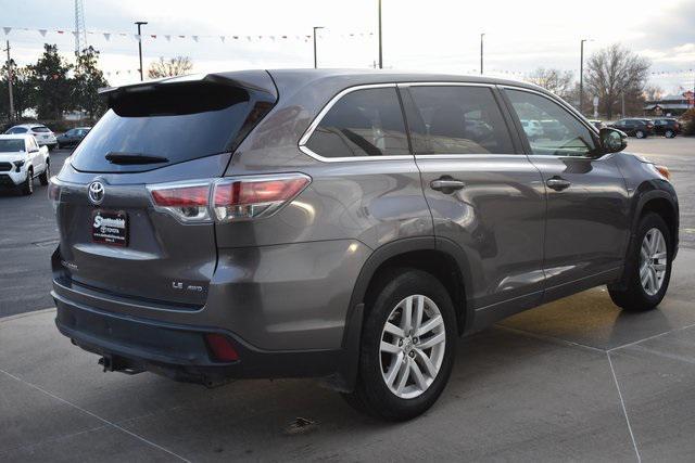 used 2015 Toyota Highlander car, priced at $13,697