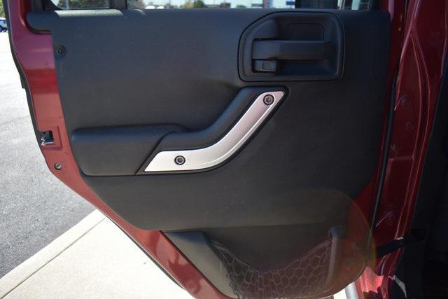 used 2013 Jeep Wrangler Unlimited car, priced at $15,999