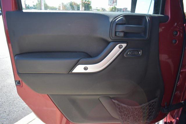 used 2013 Jeep Wrangler Unlimited car, priced at $15,999