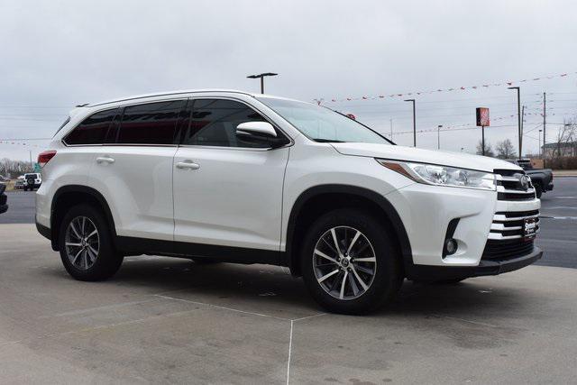 used 2019 Toyota Highlander car, priced at $30,582