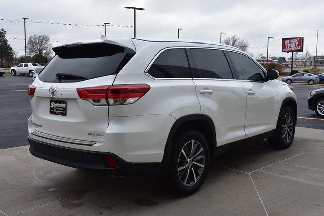 used 2019 Toyota Highlander car, priced at $30,582