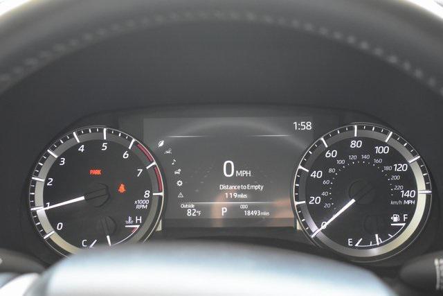 used 2024 Toyota Highlander car, priced at $37,333