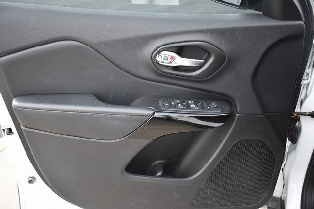 used 2019 Jeep Cherokee car, priced at $13,714