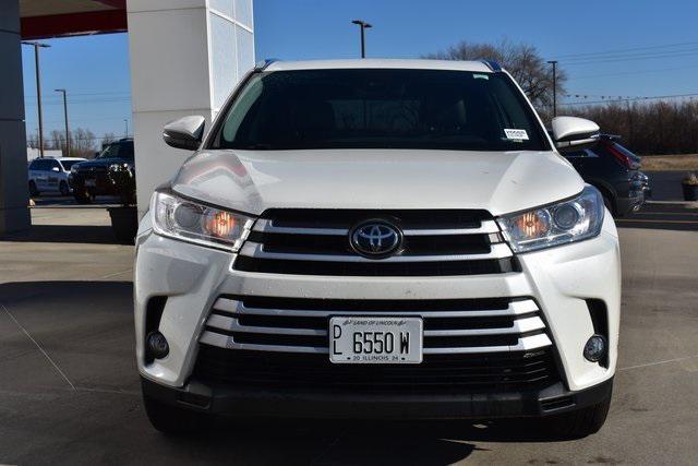 used 2019 Toyota Highlander car, priced at $25,999