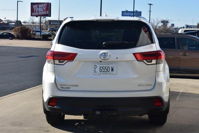 used 2019 Toyota Highlander car, priced at $25,999