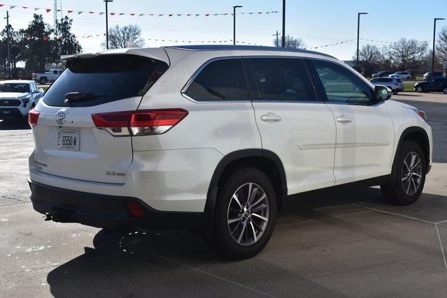 used 2019 Toyota Highlander car, priced at $25,999