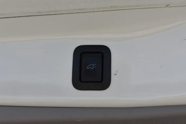 used 2019 Toyota Highlander car, priced at $25,072