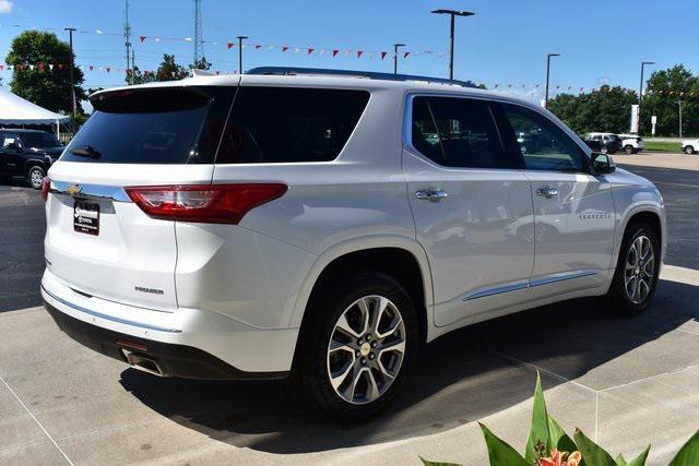 used 2021 Chevrolet Traverse car, priced at $31,294
