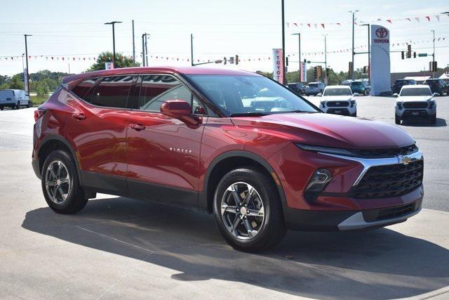 used 2025 Chevrolet Blazer car, priced at $35,021