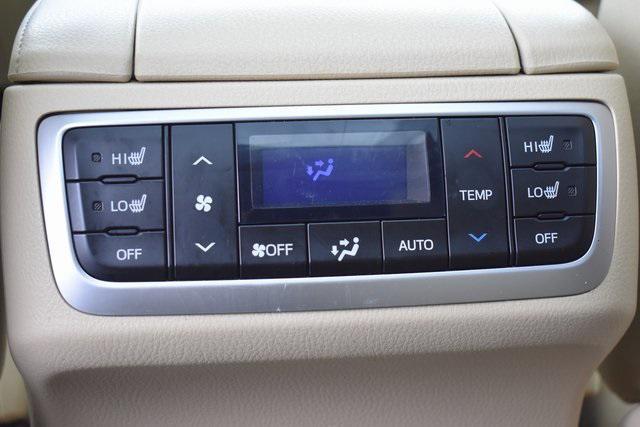 used 2014 Toyota Highlander car, priced at $17,788