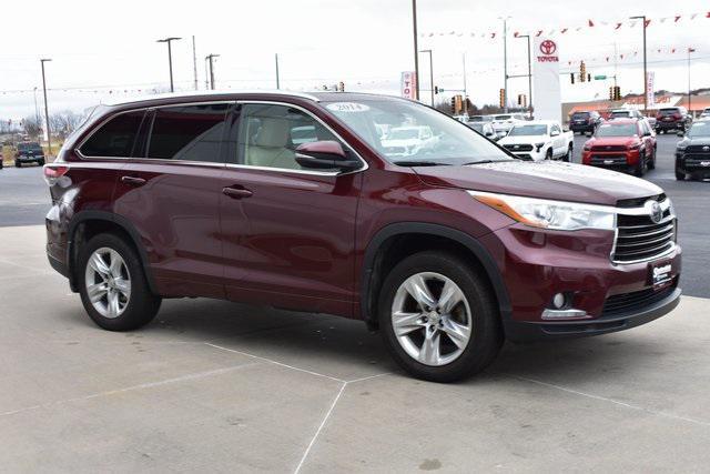 used 2014 Toyota Highlander car, priced at $17,788
