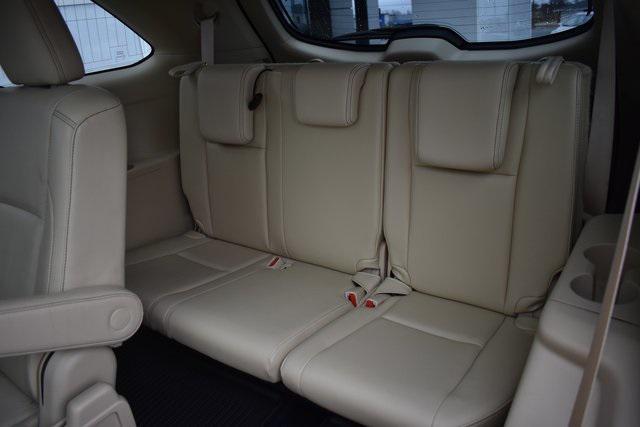 used 2014 Toyota Highlander car, priced at $17,788