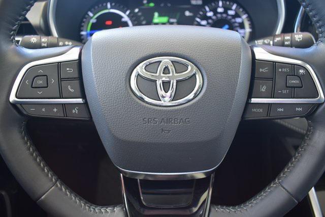 used 2021 Toyota Highlander Hybrid car, priced at $32,576