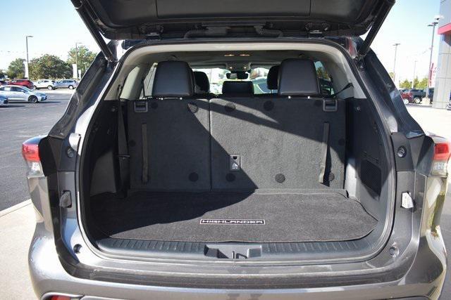 used 2021 Toyota Highlander Hybrid car, priced at $32,576