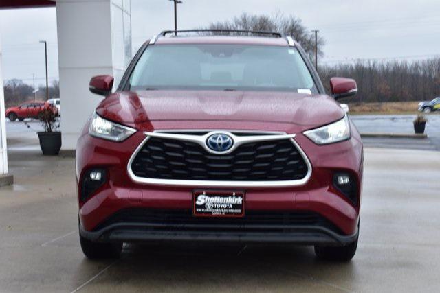 used 2020 Toyota Highlander Hybrid car, priced at $32,922