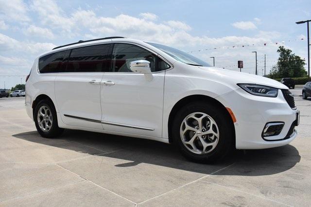used 2022 Chrysler Pacifica car, priced at $34,185