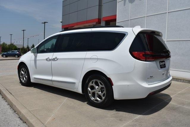 used 2022 Chrysler Pacifica car, priced at $33,398