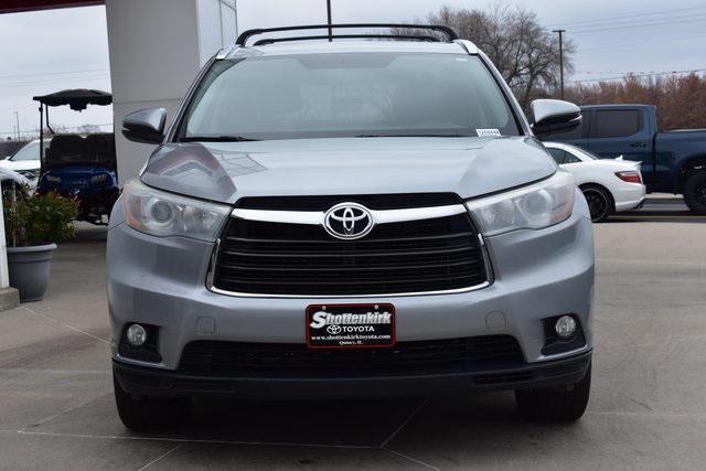 used 2016 Toyota Highlander car, priced at $17,846