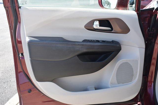 used 2018 Chrysler Pacifica car, priced at $10,523